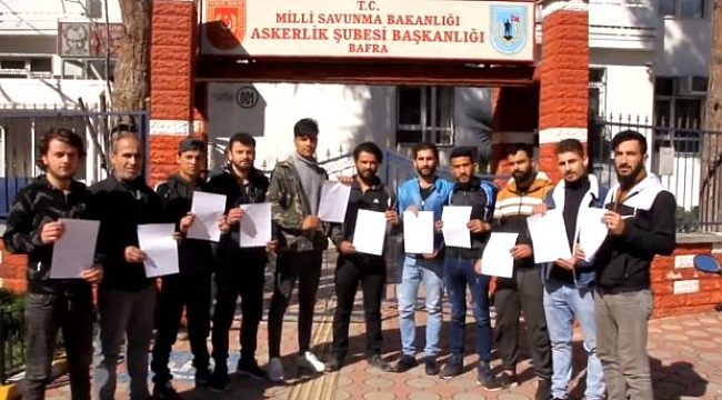 Suriyeli mülteciler gönüllü asker olmak için askerlik şubesine dilekçe verdi.