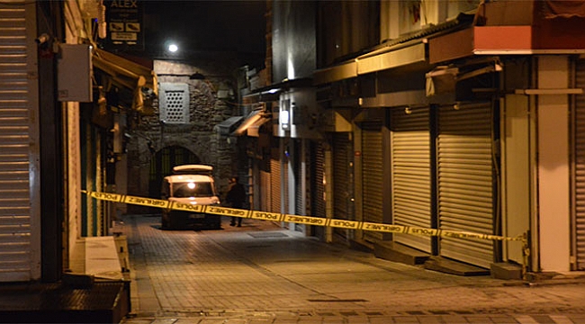 Tarihi Kapalı Çarşıda kuyumcu soygunu.