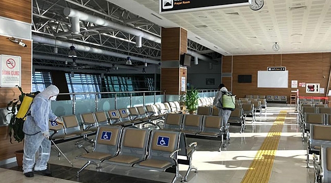 Türkiye'deki tüm havalimanları korona virüs karşı dezenfekte ediliyor.