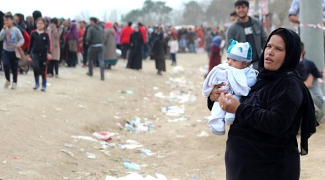 Umut yolculuğunun minik göçmenleri yürek sızlatıyor.