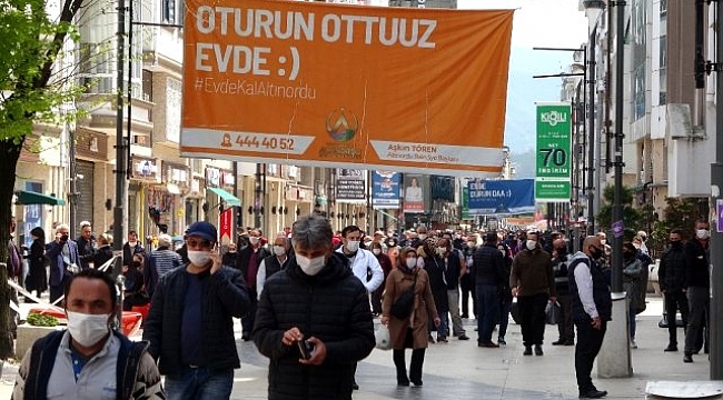 4 günlük kısıtlama sonrası insanlar sokaklara döküldü.