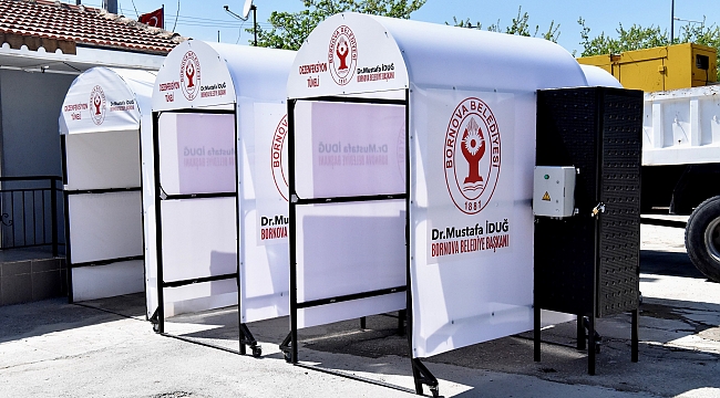 Bornova’daki tüm pazarlara   dezenfektan tüneli.