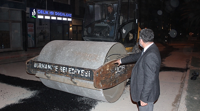 BOZUK YOLLAR ASFALTLANMAYA BAŞLANDI.