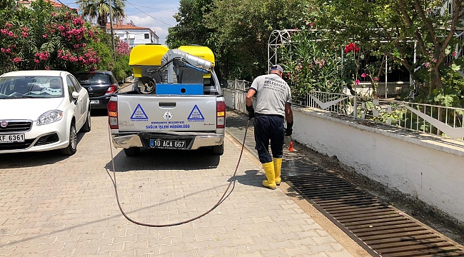 BURHANİYE ‘DE SİVRİSİNEKLE MÜCADEYE DEVAM EDİYOR.