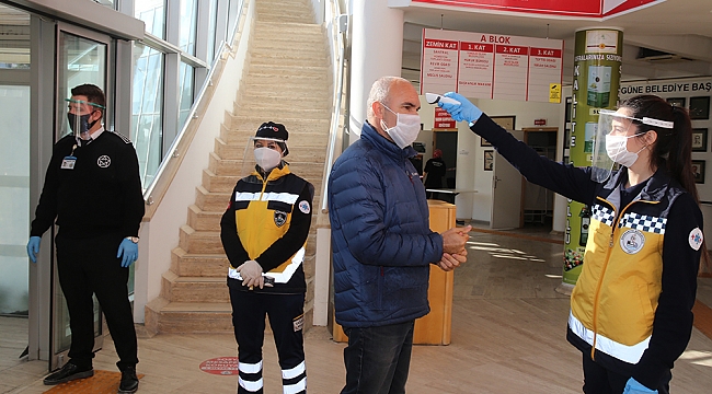 ÇİĞLİ BELEDİYESİNDEN BURHANİYE’YE SİPERLİK DESTEĞİ.