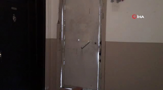 Ofiste oyun oynarken yakalandılar, 30 gün evden çıkamayacaklar.