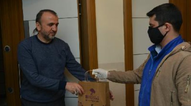 Sancaktepe'de 'Evlere kitap servisi' başladı