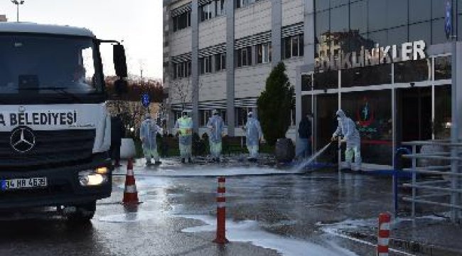 Tuzla Devlet Hastanesi’nde yıkama ve dezenfekte çalışmaları
