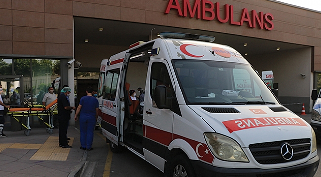 Hemşire karısını çocuklarının gözü önünde bıçakladı.