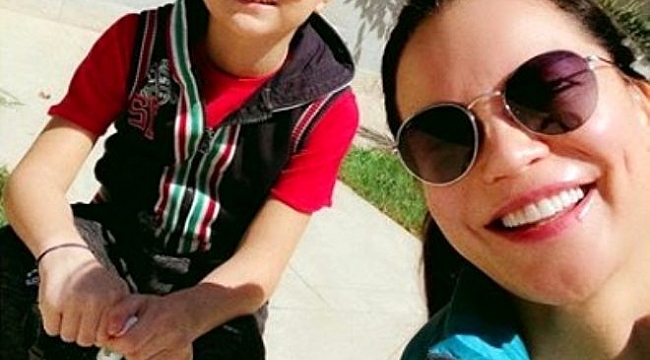 Oğlunu kaybeden Ebru Şallı'dan Anneler Günü'nde yürek yakan söz: Birileri içime ateş topu atmış gibi.