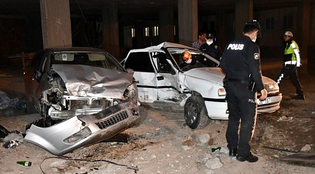 Polis şüpheli kovalamacasında kaza: 3'ü polis 5 yaralı.