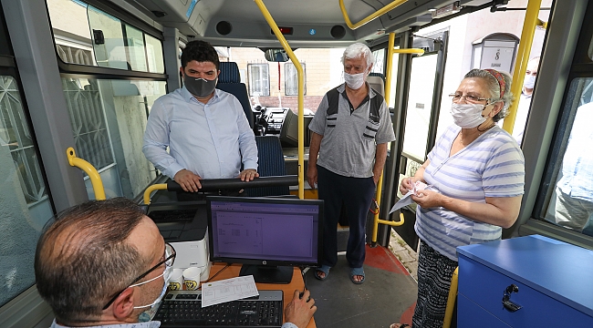 - Yüzleri güldüren tahsilat - Buca'da mobil vergi dönemi başladı - Belediye 65 yaş üstü vatandaşların ayağına geldi.