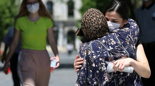 2,5 milyona yakın adayın ter döktüğü YKS'nin ilk oturumu sona erdi.