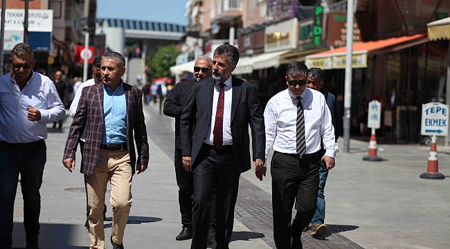 Bayraklı Sevgi Yolu’na yağmur suyu kanalı Sevgi Yolu’nda su baskınları önlenecek.