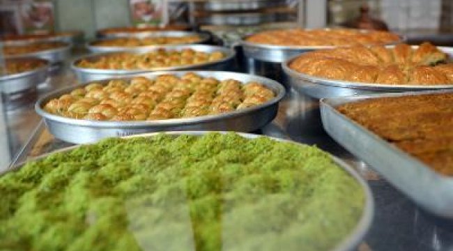 Geleneksel tatlılar obeziteye davetiye çıkarıyor