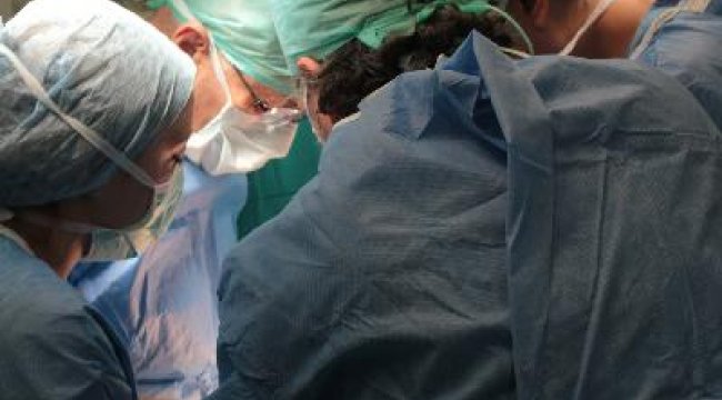 Obezite cerrahisinde hekime dikkat; yılda en az 50 ameliyat yapmış olmalı