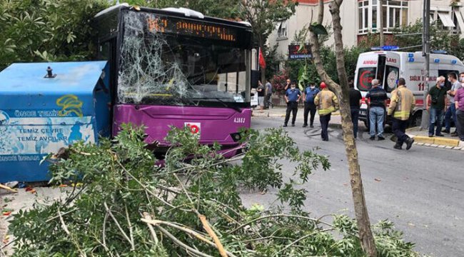 Avcılar'da halk otobüsü kaza yaptı