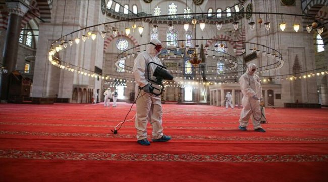 Bayram namazı kılınacak mı? Kurban Bayramı’nda camide namaz kılınacak mı? Bakan açıkladı!