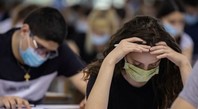 ‘‘Çevrimiçi Eğitim Alan Yabancı Öğrenciler Sınır Dışı Edilebilir’’