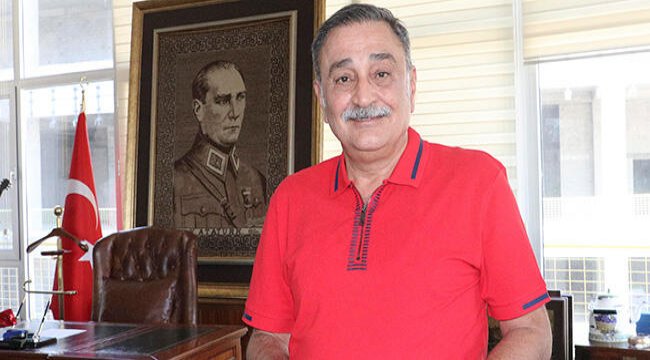 CHP eski milletvekili Sinan Aygün: Ayasofya için bu el öpülür