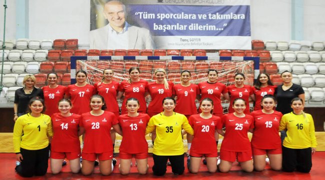 İzmir BŞB Kadın Hentbol Takımı'na altyapıdan 2 takviye