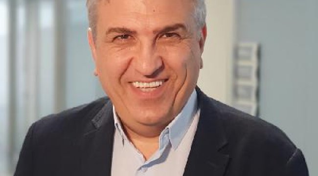 Maske takılıyken de sosyal mesafe kuralına uyun
