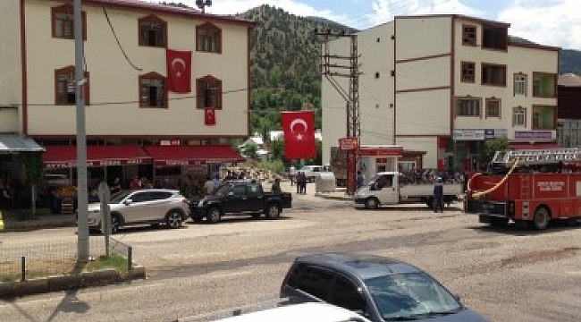 Operasyondaki Mehmetçiğe cami hoparlörlerinden çaldıkları ezgiyle destek verdiler.
