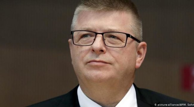 Alman istihbarat şefinden antisemitizm uyarısı