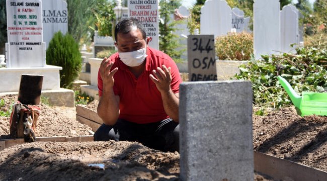 Bakan Koca, annesini kaybeden kişinin fotoğrafı ve sözleriyle uyardı