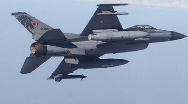 Doğu Akdeniz'de Yunan tacizini Türk F-16'ları engelledi!.