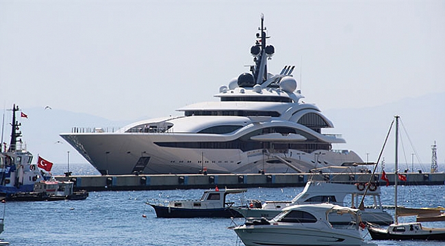Emirin yüzer sarayı Bodrum'da.