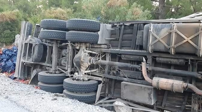 Freni patlayan kamyondan atladı, feci şekilde can verdi.