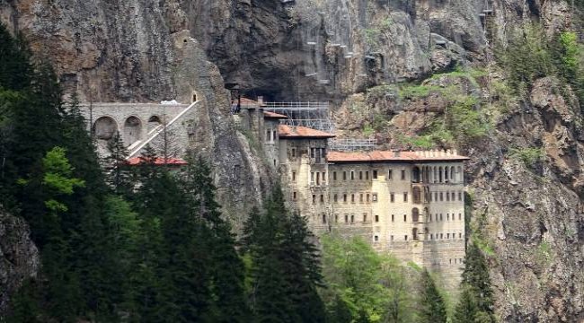İleti̇şi̇m Başkanlığı’ndan “Sümela Manastırı”na özel i̇nternet si̇tesi̇
