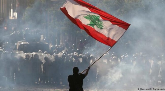 Lübnan&#039;da öfke büyüyor
