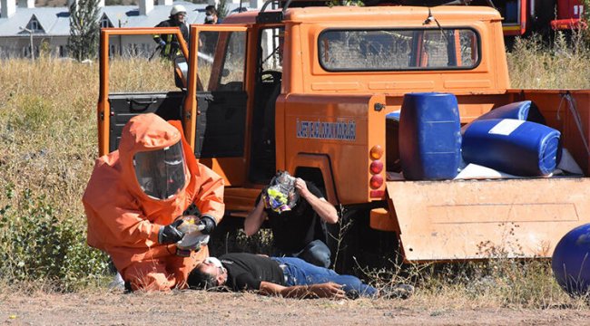 Sivas&#039;ta KBRN tatbikatı, gerçeğini aratmadı