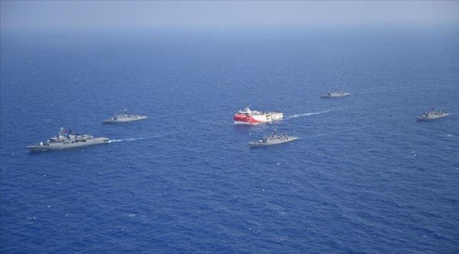 Son dakika... Güney Kıbrıs'ta Oruç Reis paniği: Fransız savaş uçakları Doğu Akdeniz'de uçtu