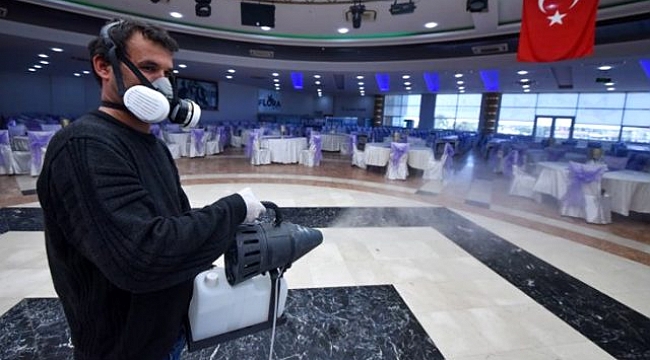 Son Dakika: İstanbul'da kapalı alanlarda sünnet düğünü ve kına gecesi gibi etkinlikler yasaklandı.
