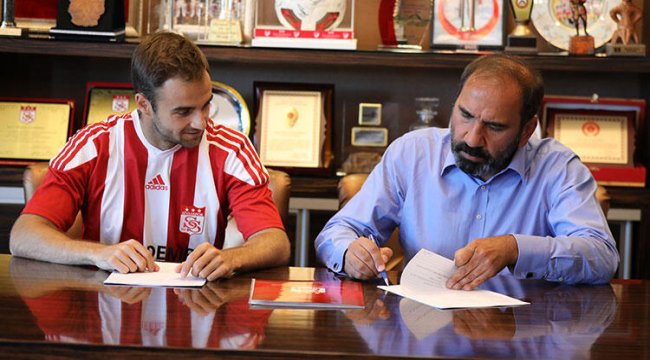 Son Dakika | Jorge Felix resmen Sivasspor&#039;da! 2 yıllık imza...