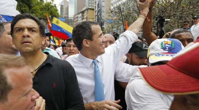 Venezuela muhalefeti seçimlere katılmayacak!