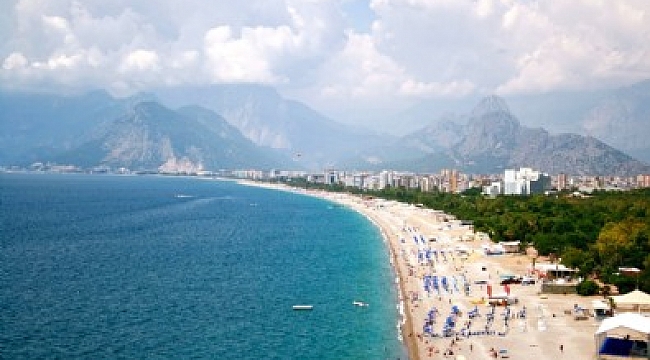 Alman siyasetçiden Türkiye turizmine övgü.