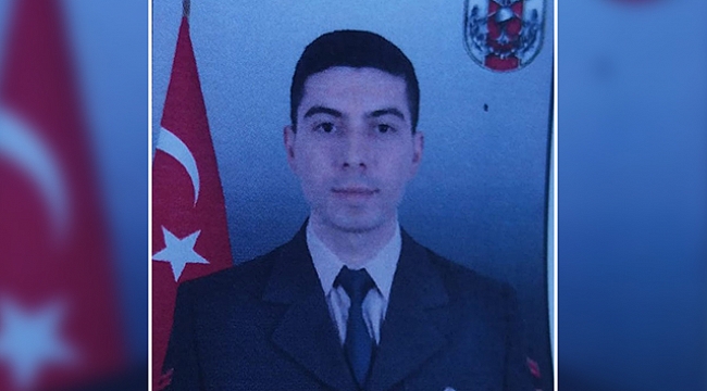 Askeri araç yoldan çıktı: 1 şehit.