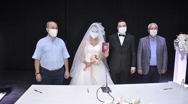 Gazeteci Halil KOCAKABAK Dünya evine girdi.