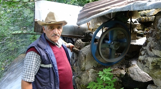 İlkokul mezunu tır şoförü yaptıkları ile mühendisleri aratmıyor.