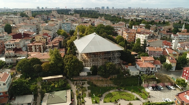Kariye Camisi'nde hazırlıklar tamamlanmak üzere.