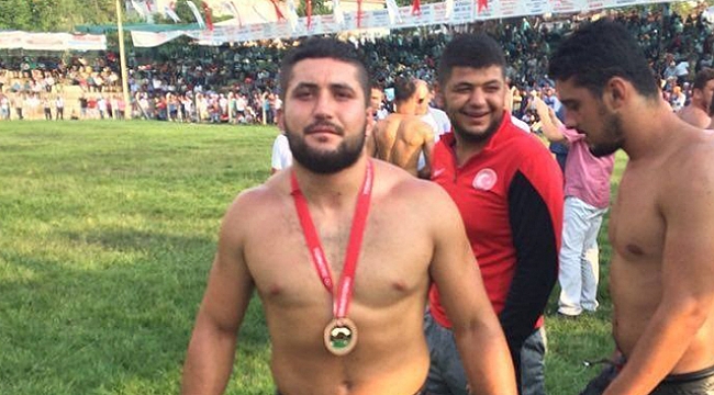 Milli güreşçi 'Tatar Pehlivan'dan acı haber: Tüfeğinin ateş alması sonucunda hayatını kaybetti.