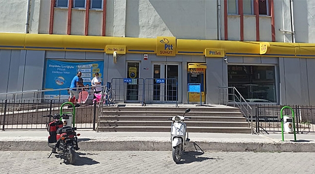 PTT memuru zimmetine geçirdiği 3 milyon TL ile ortadan kayboldu.