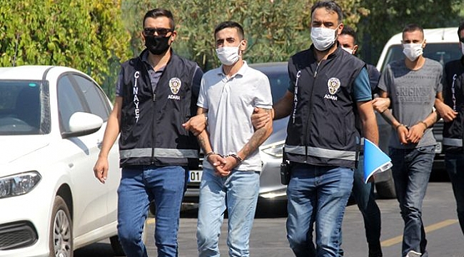 "Sen benim anneme nasıl küfür edersin" deyip sokak ortasında kurşun yağdırdı.