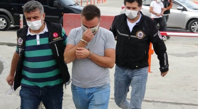 Sokak satıcılarına şafak vakti operasyon: 11 gözaltı