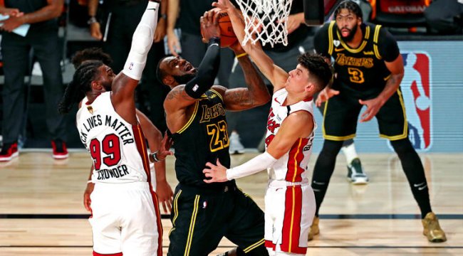 NBA'de gecenin sonucu | Miami Heat, Lakers'a karşı müthiş maçta final serisine tutundu