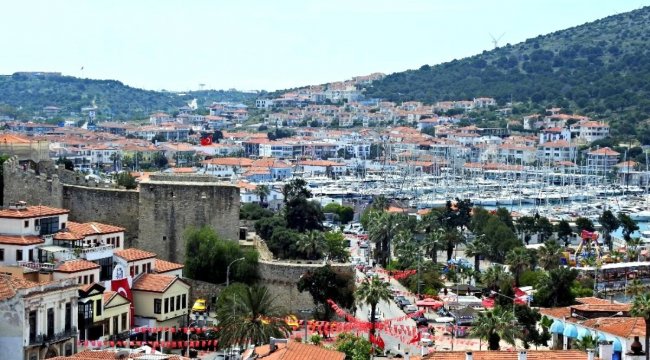 Çeşme'de 88 arsa satışa çıkarıldı